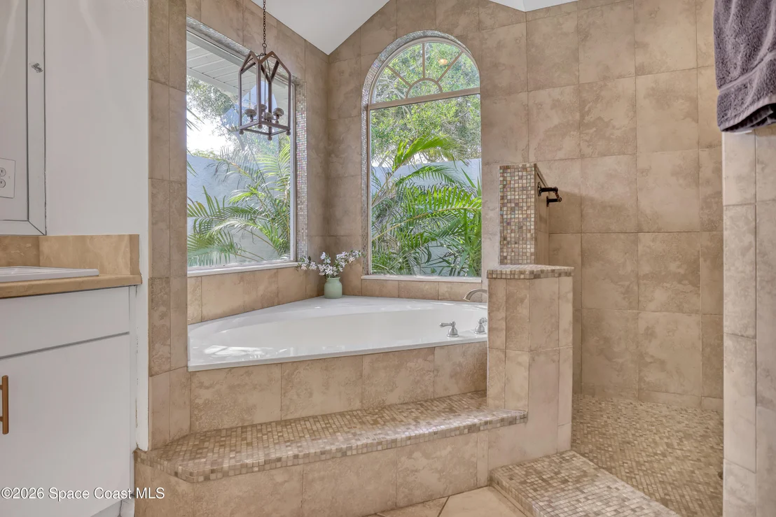 Photo of 402 Peregrine Drive