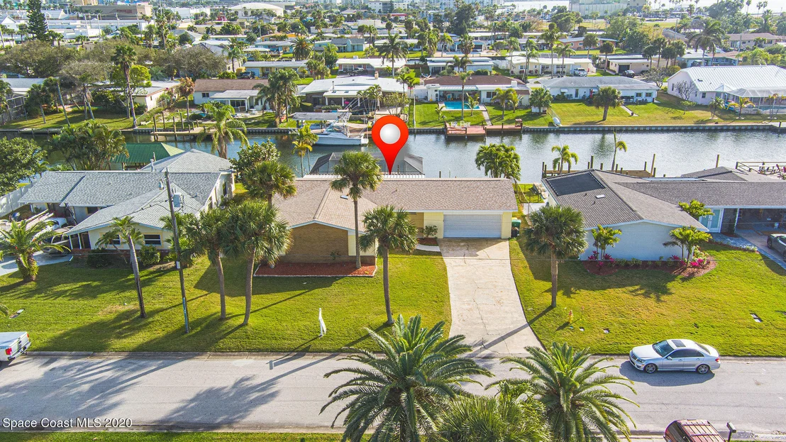Photo of 347 Carmine Drive