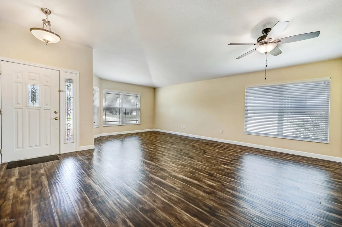 Photo of 1882 Sun Gazer Drive
