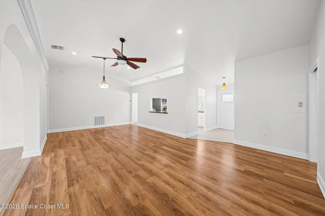 Photo of 309 Amherst Avenue