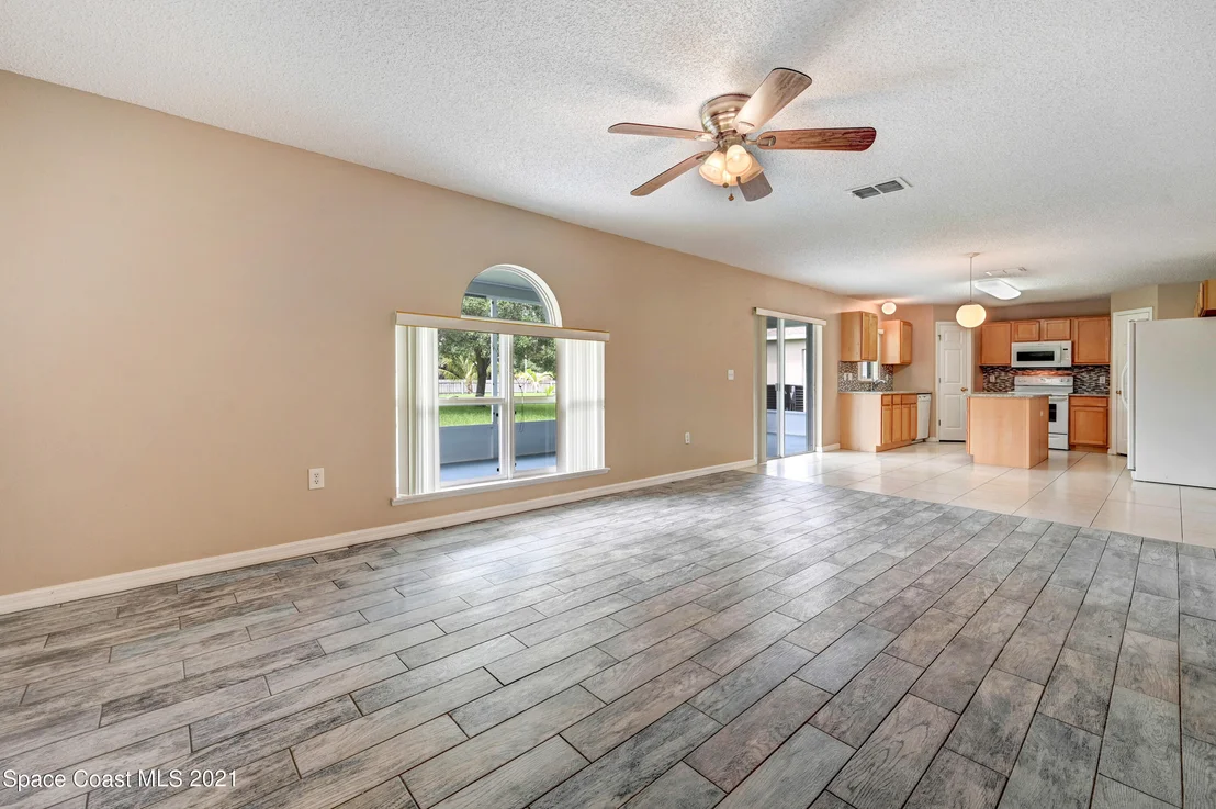 Photo of 310 Tortuga Way