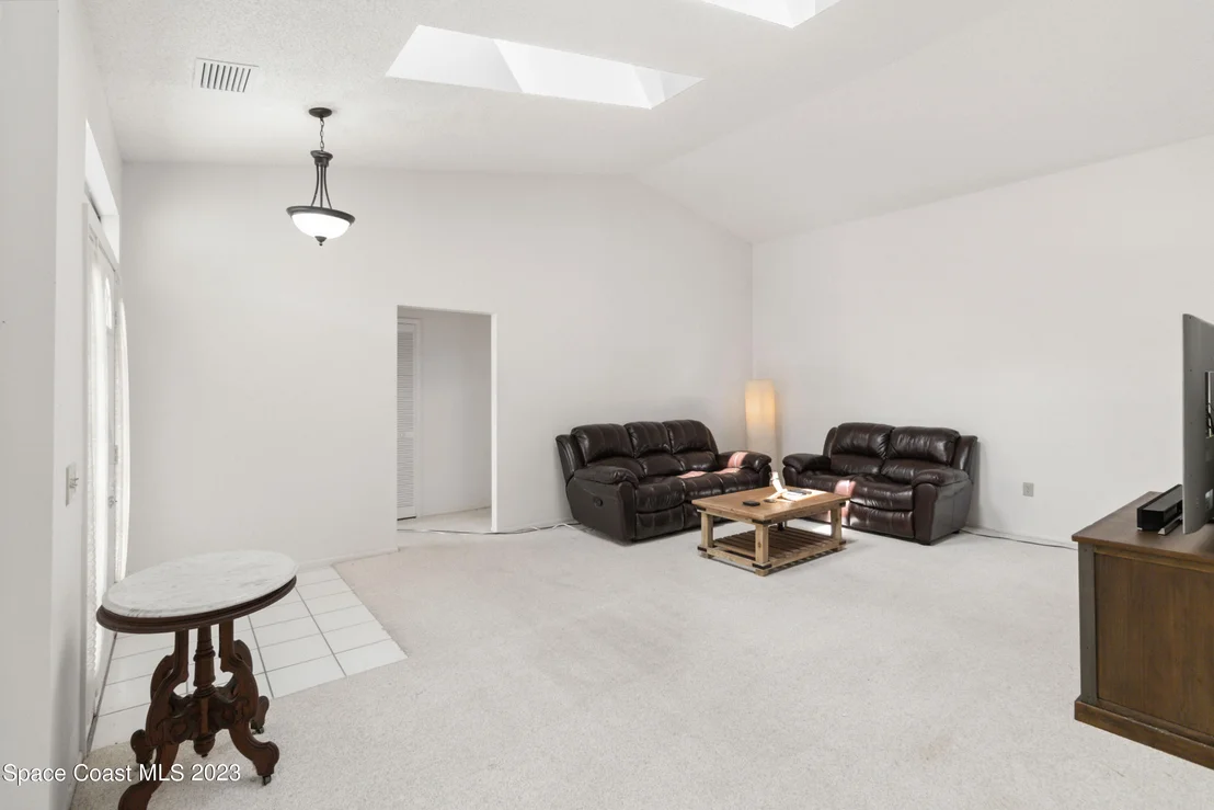 Photo of 1744 Clover Circle