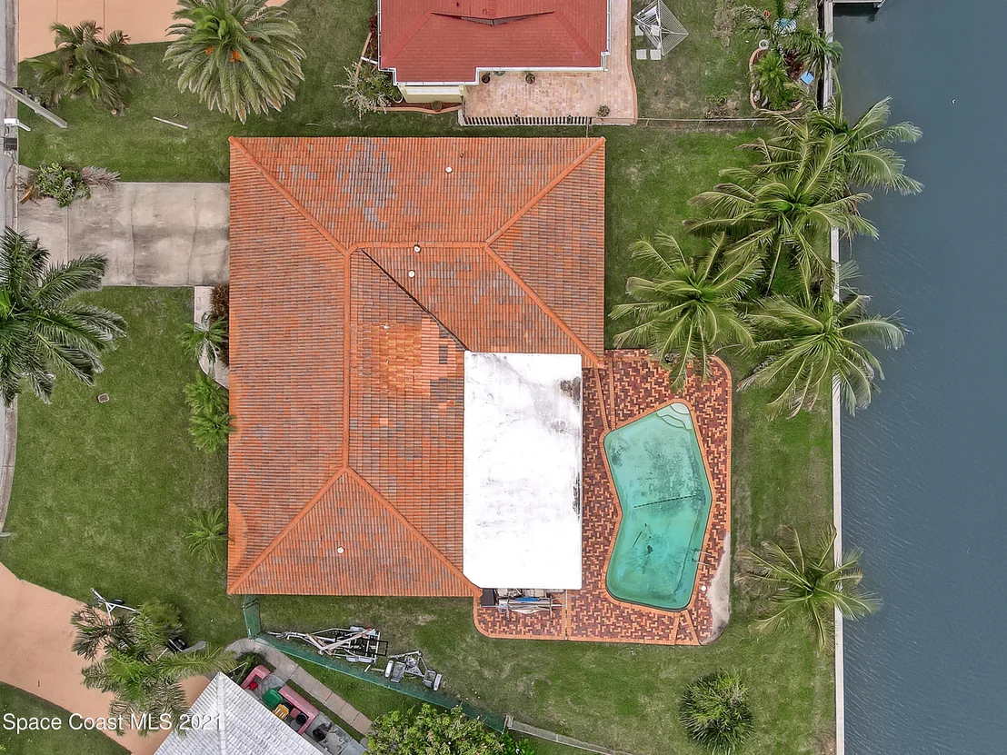 Photo of 375 Dorset Drive
