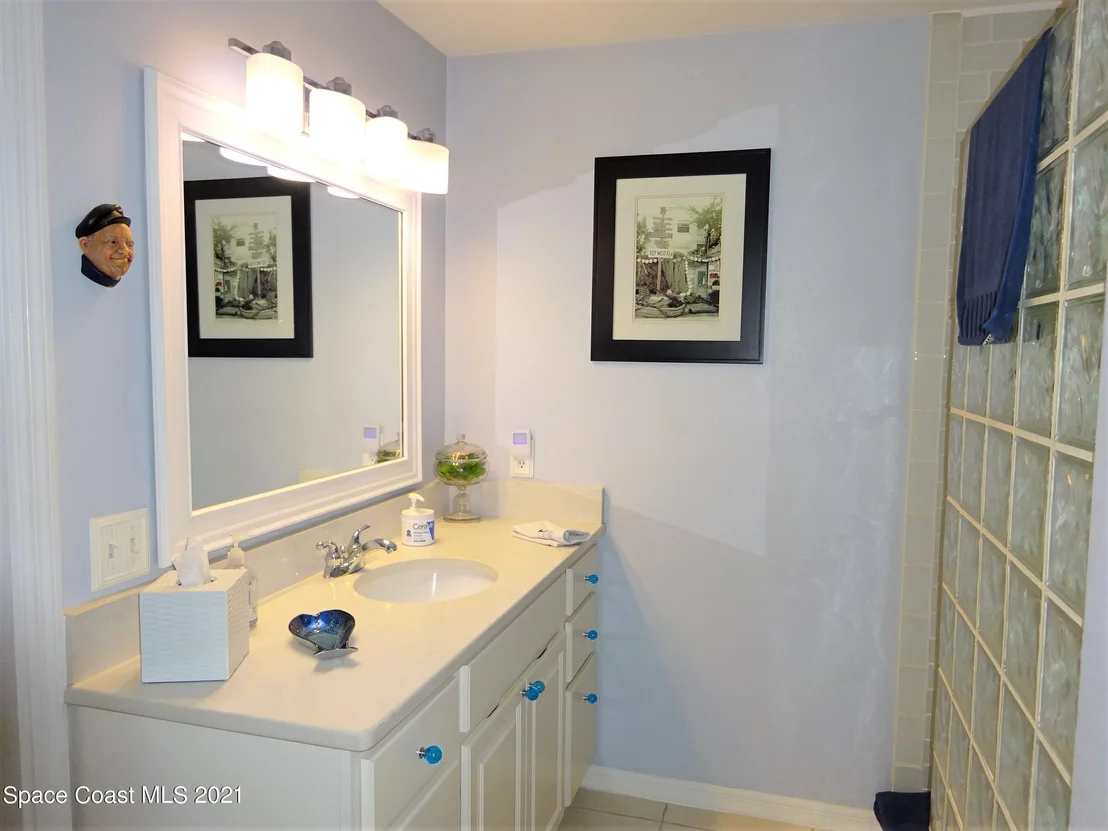Photo of 941 Pelican Lane