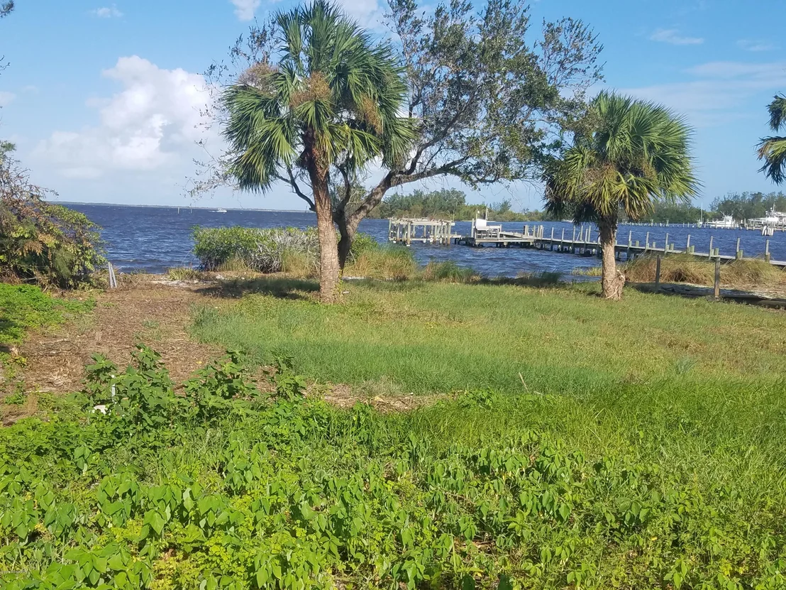 Photo of 1690 Indian River Drive