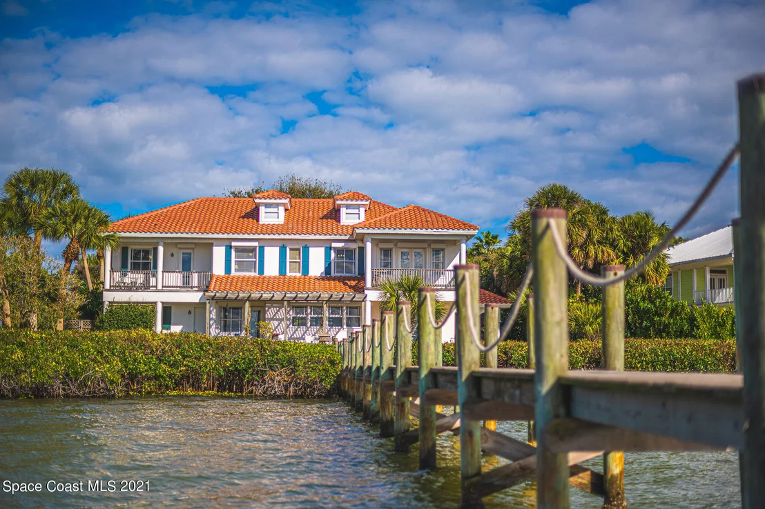 Photo of 176 Bayshore Drive