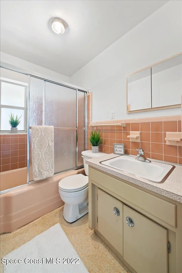 Photo of 453 Dolphin Street