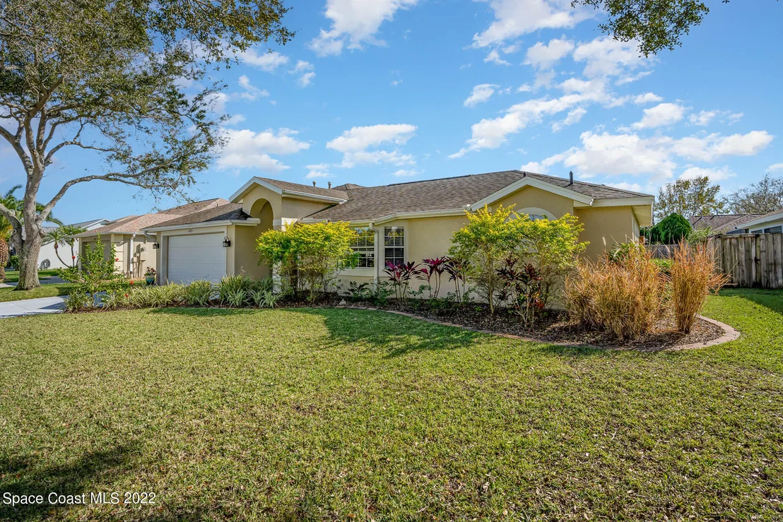 Photo of 4921 Buttonwood Drive