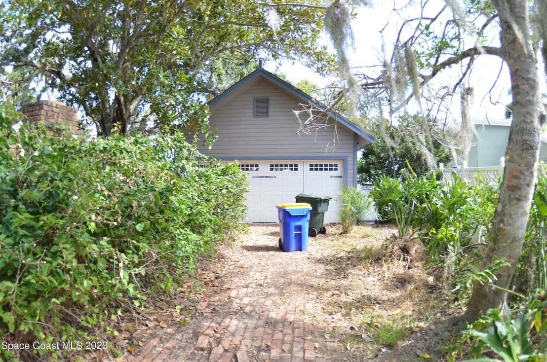 Photo of 1451 Rockledge Drive
