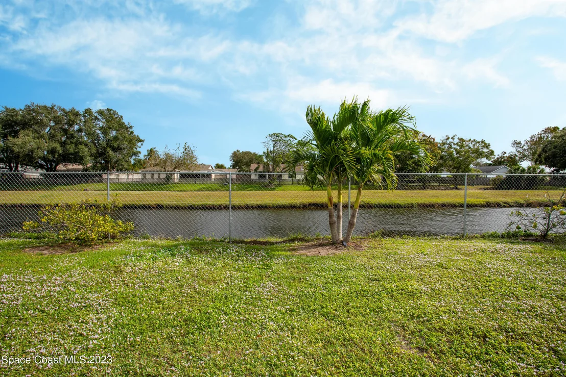 Photo of 2553 Nobility Avenue