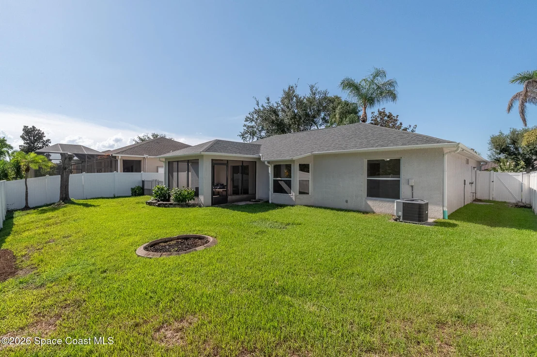 Photo of 883 Del Mar Circle