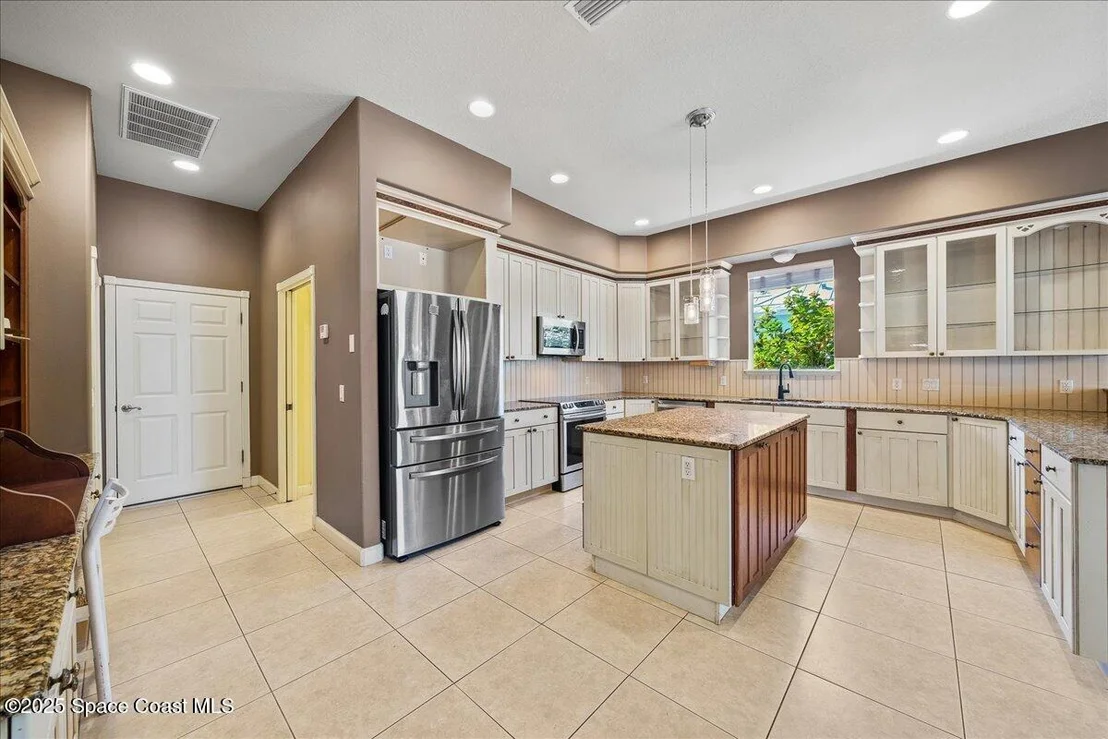 Photo of 148 Miami Avenue