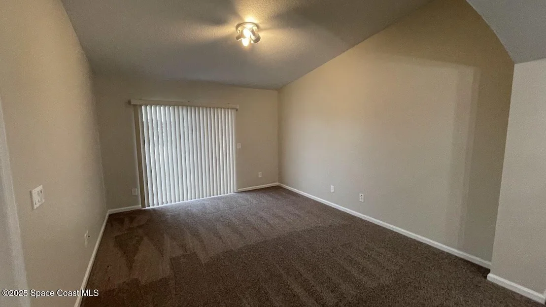 Photo of Unit 103 at 975 Luminary Circle
