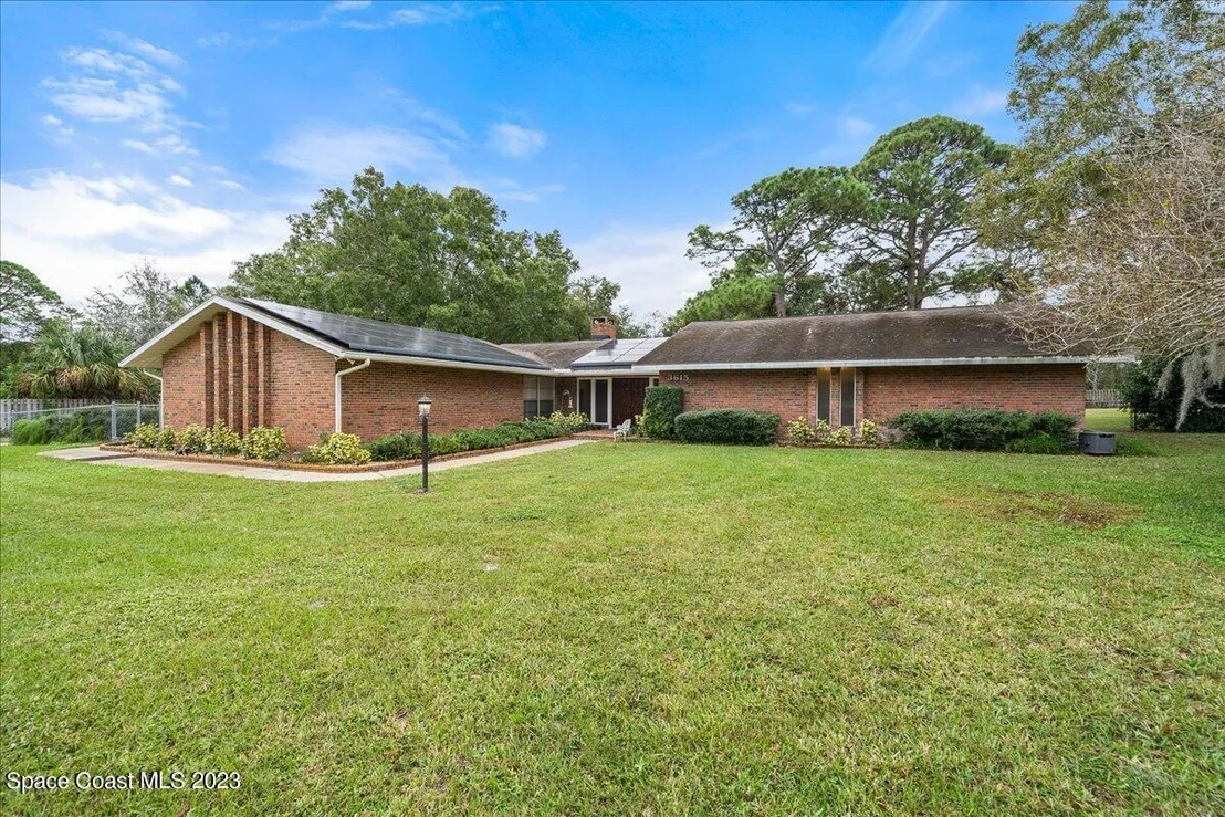 Photo of 3615 Grantline Road