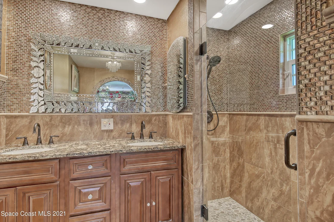 Photo of 227 Jamaica Drive