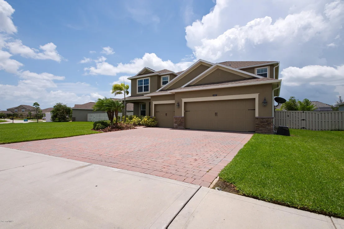 Photo of 5909 Croydon Court