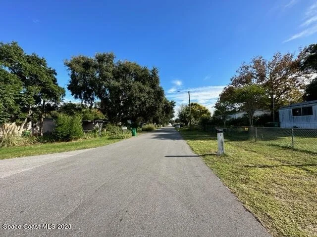 Photo of 6893 Columbine Drive