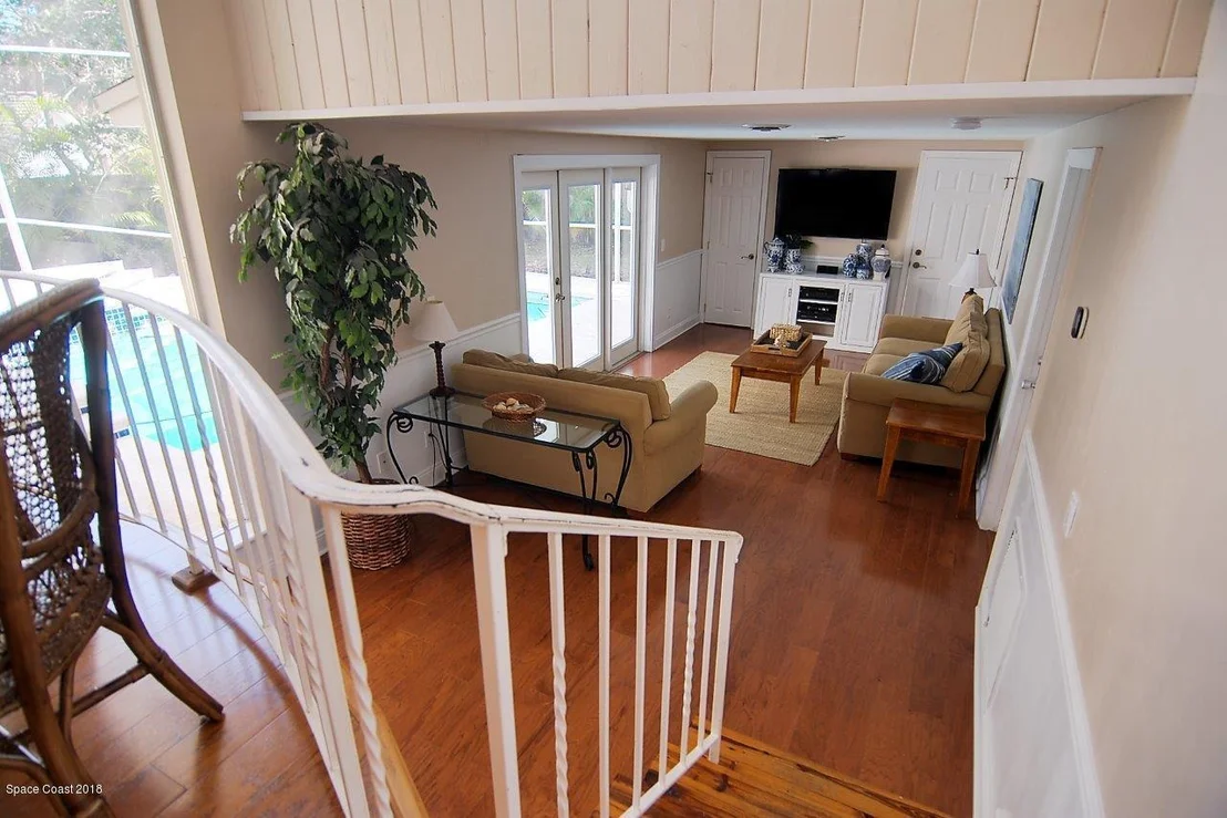 Photo of 405 Riverside Drive