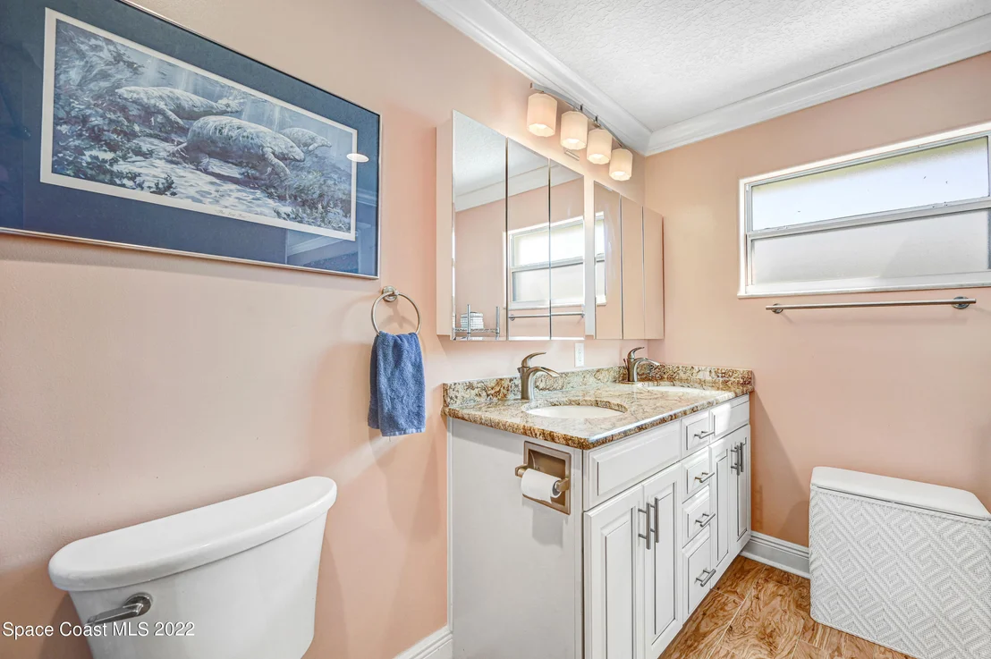 Photo of 414 Thrush Drive