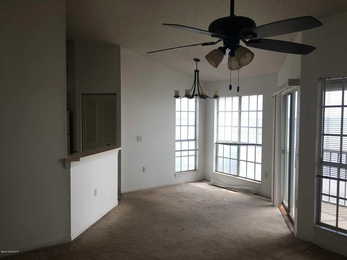 Photo of Unit 203 at 7010 Us-1