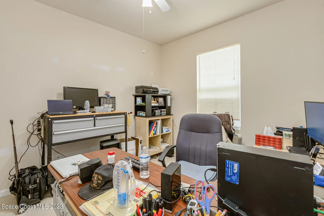 Photo of 881 Benton Drive