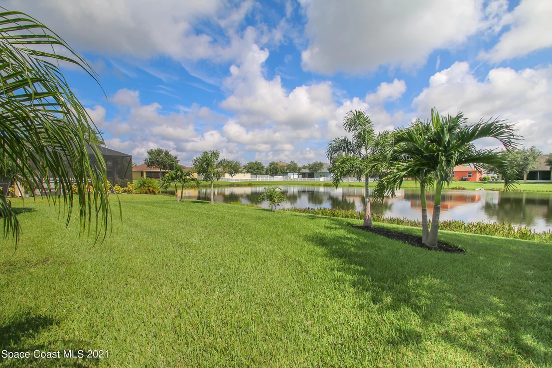 Photo of 1462 Hemingway Boulevard