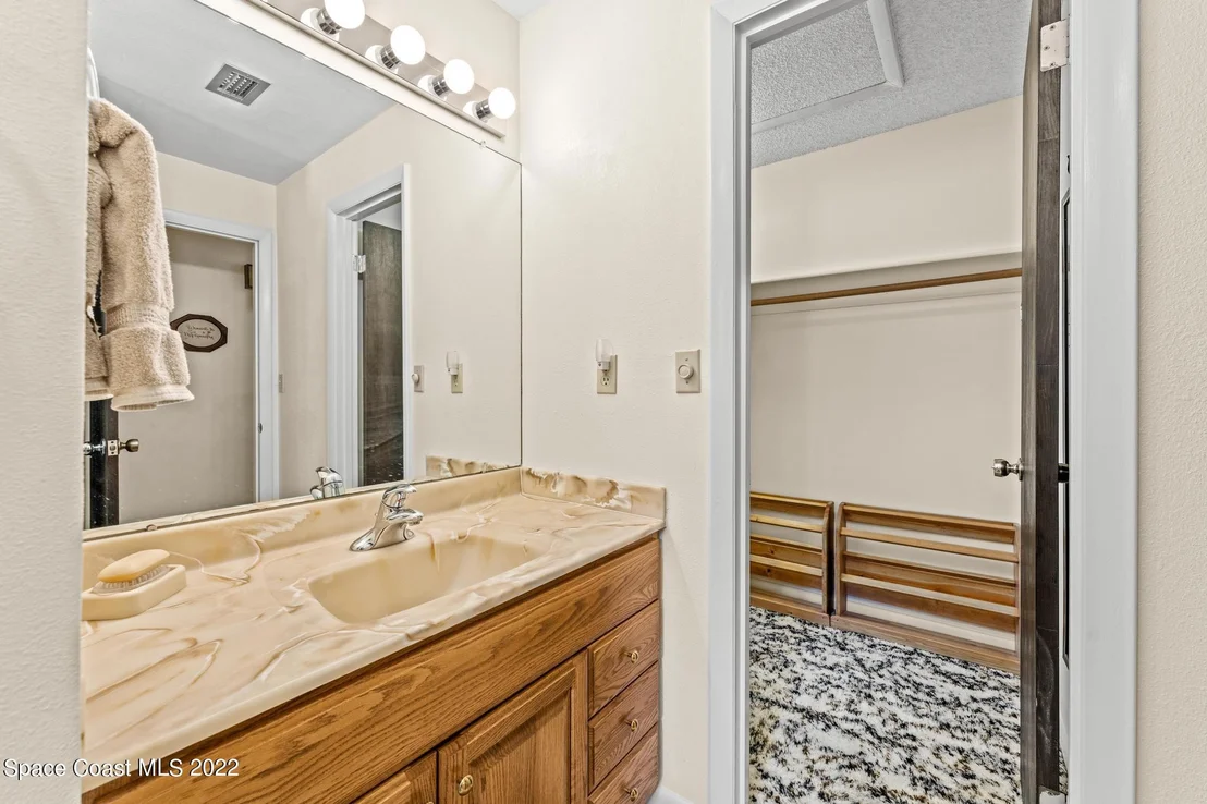 Photo of 816 Mallard Road