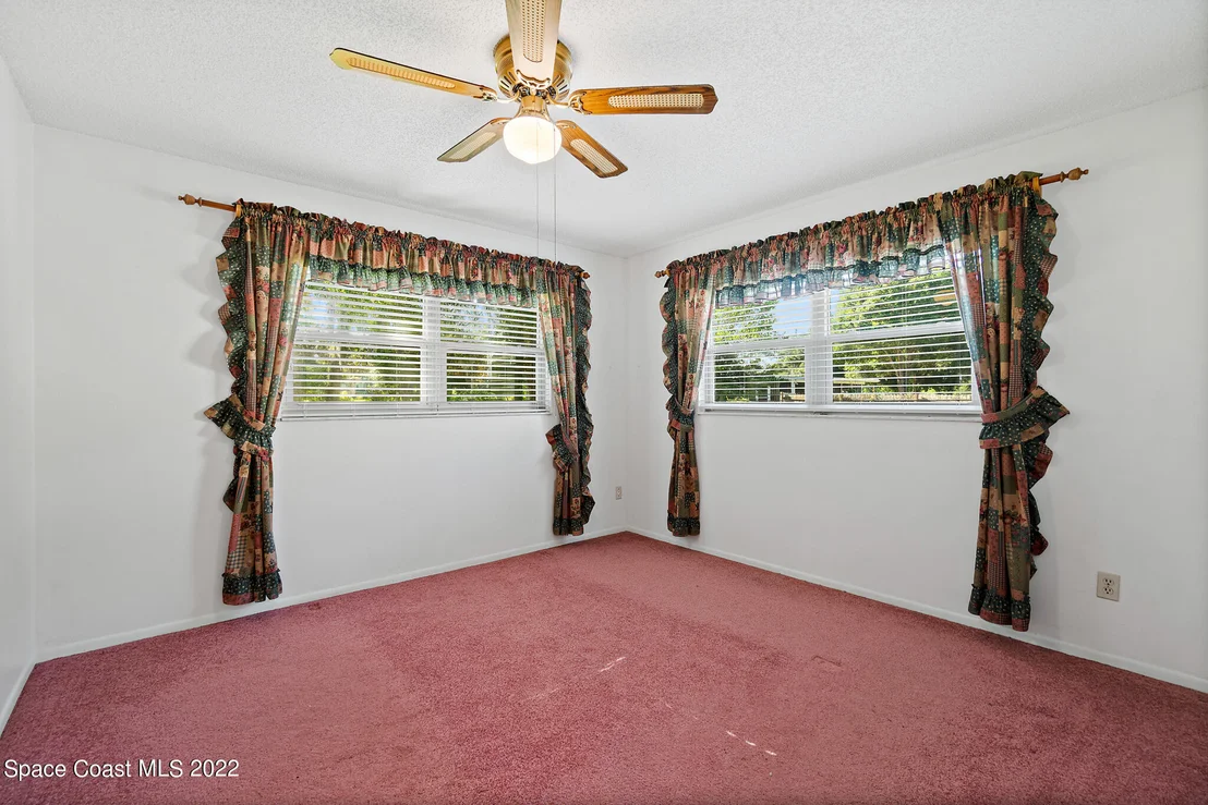 Photo of 2190 N Singleton Avenue