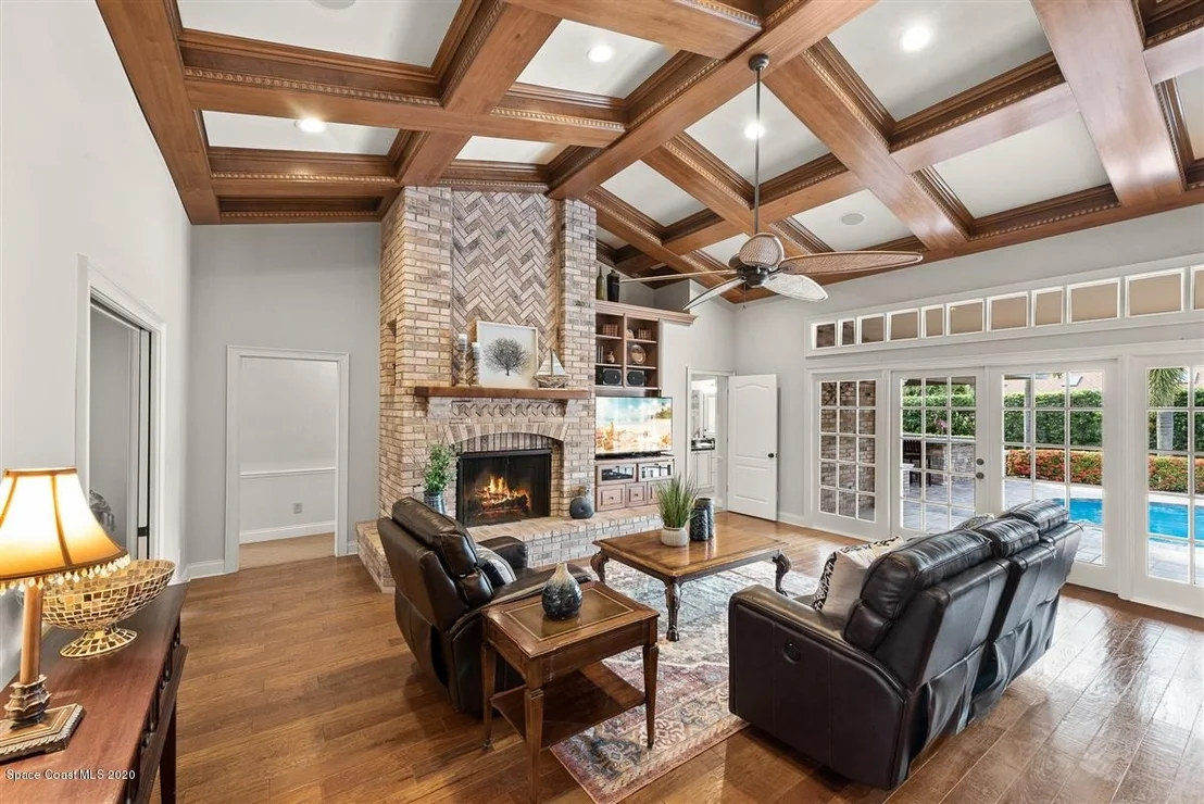 Photo of 437 Oriole Lane
