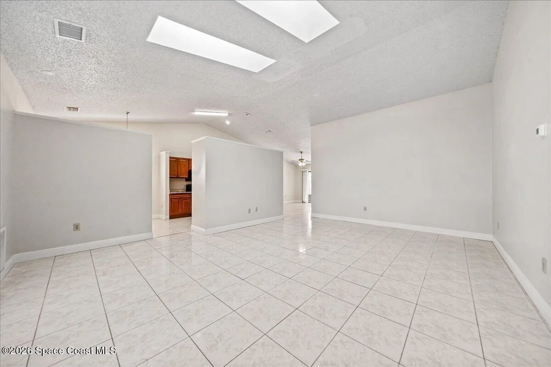 Photo of 1839 Clover Circle