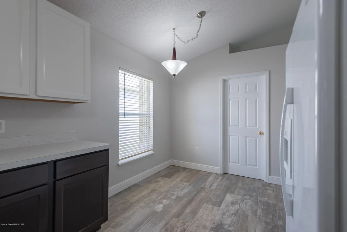 Photo of 1707 Vista Lake Circle