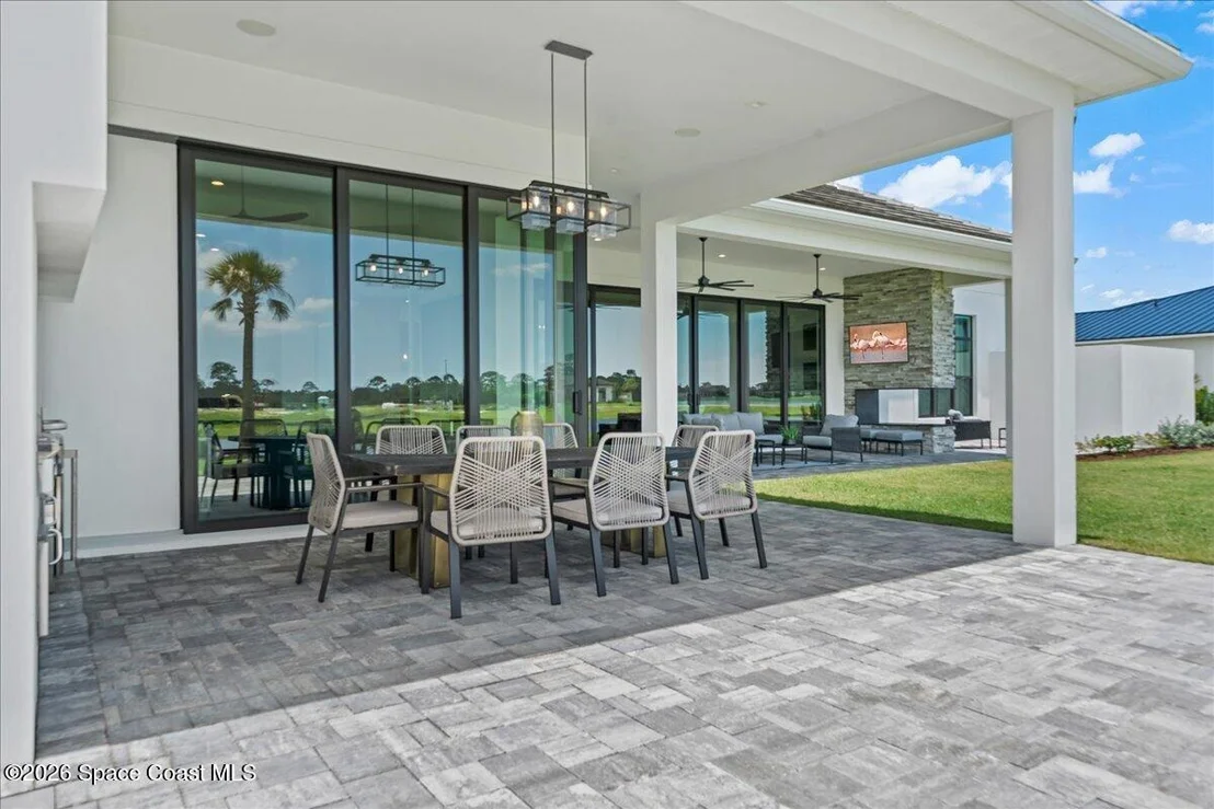 Photo of 3769 Lake Adelaide Place