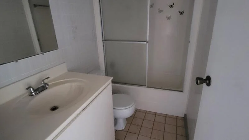 Photo of 6010 Apple Avenue