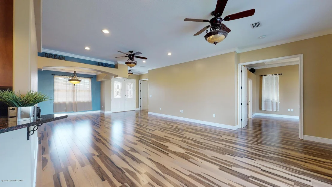 Photo of 166 Palm Circle