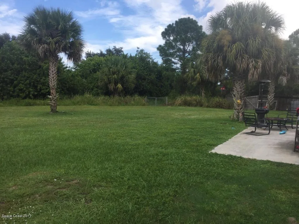 Photo of 3477 Jupiter Boulevard SE