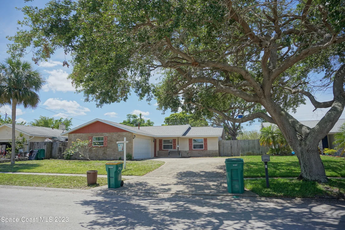 Photo of 688 Walnut Drive
