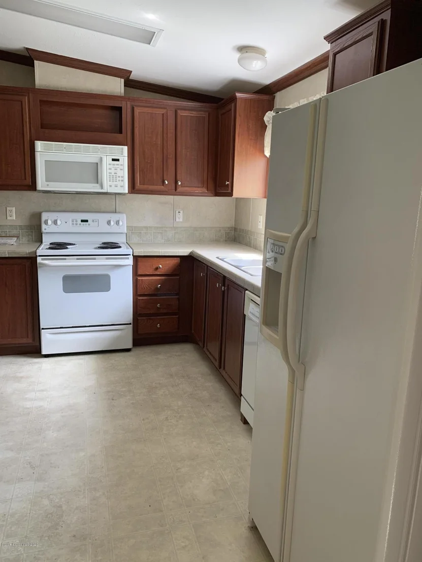 Photo of 665 Camp Road