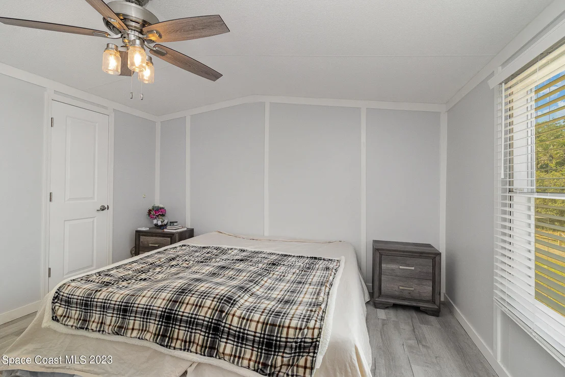 Photo of 5918 Cedar Lake Drive