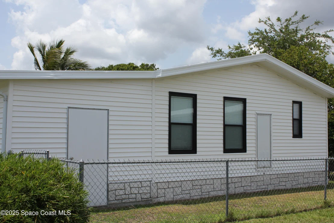 Photo of 449 Dolphin Circle