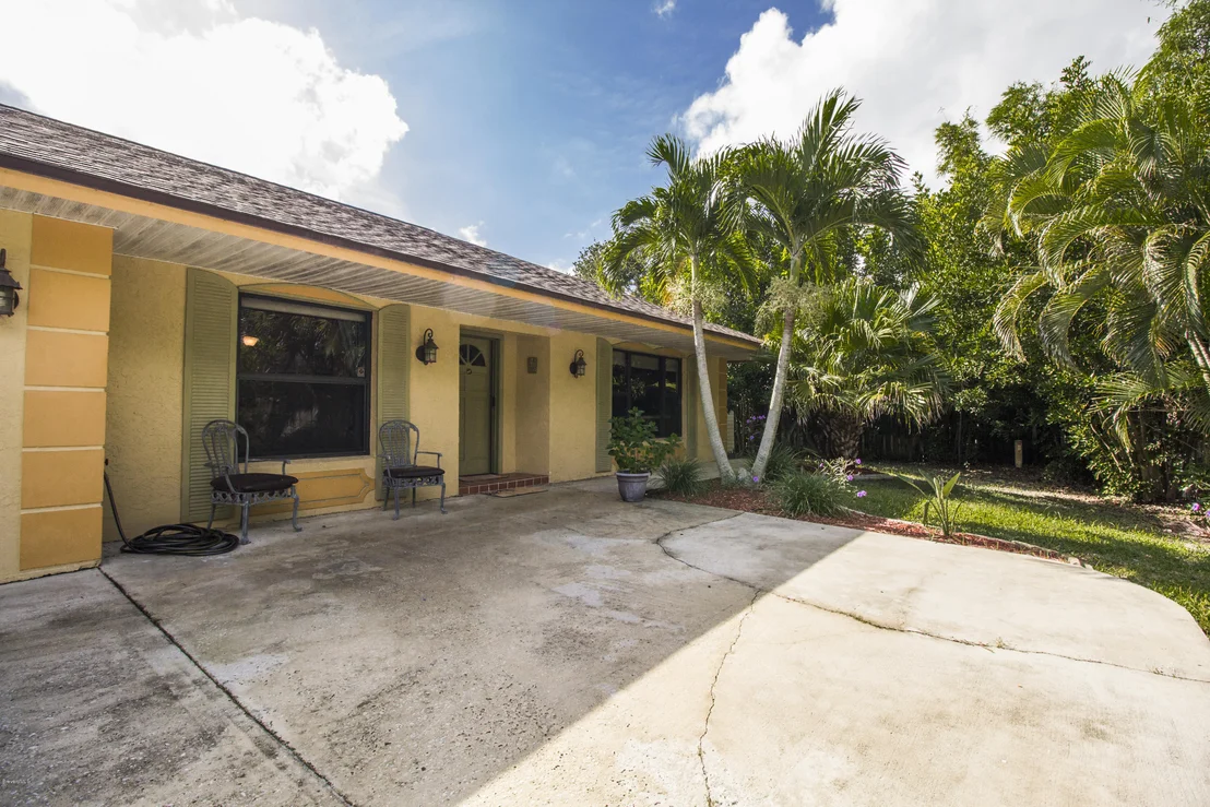 Photo of 10 Coconut Road