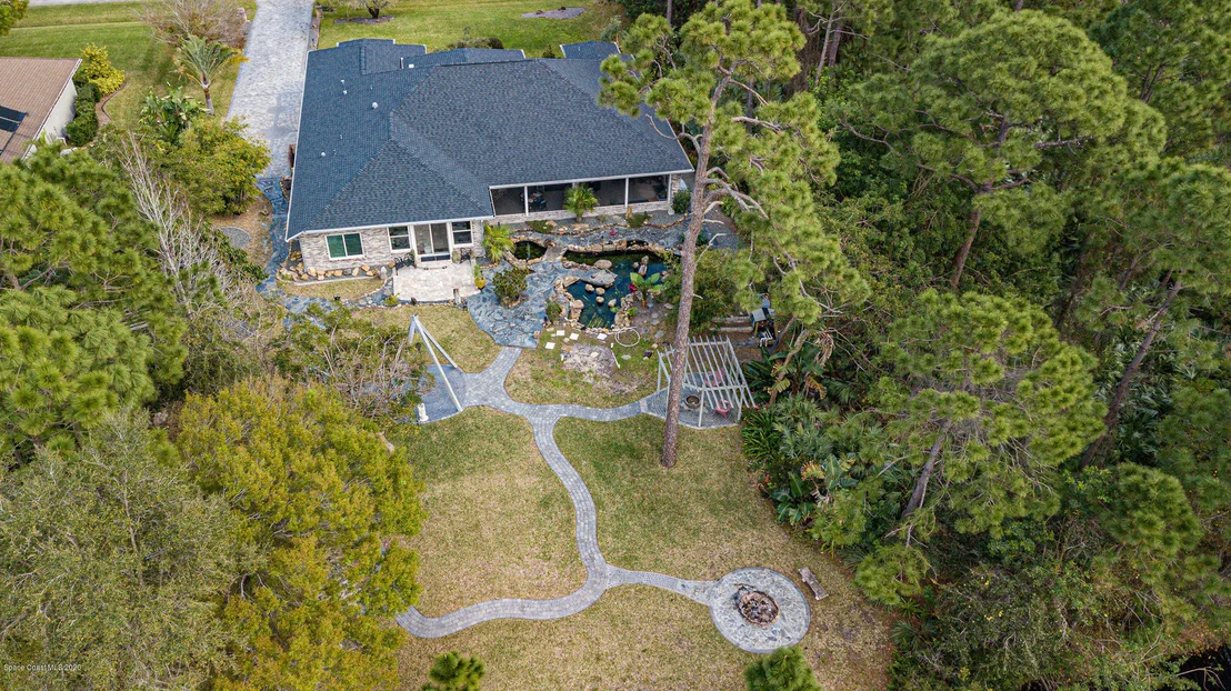 Photo of 4434 Long Lake Road