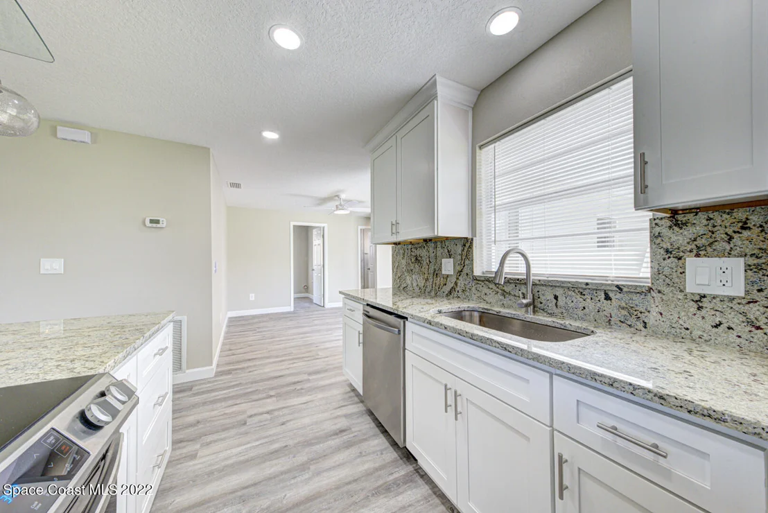 Photo of 697 Amor Drive