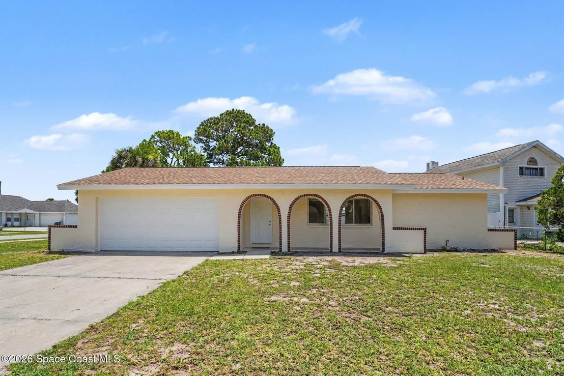 Photo of 952 Bayberry Lane