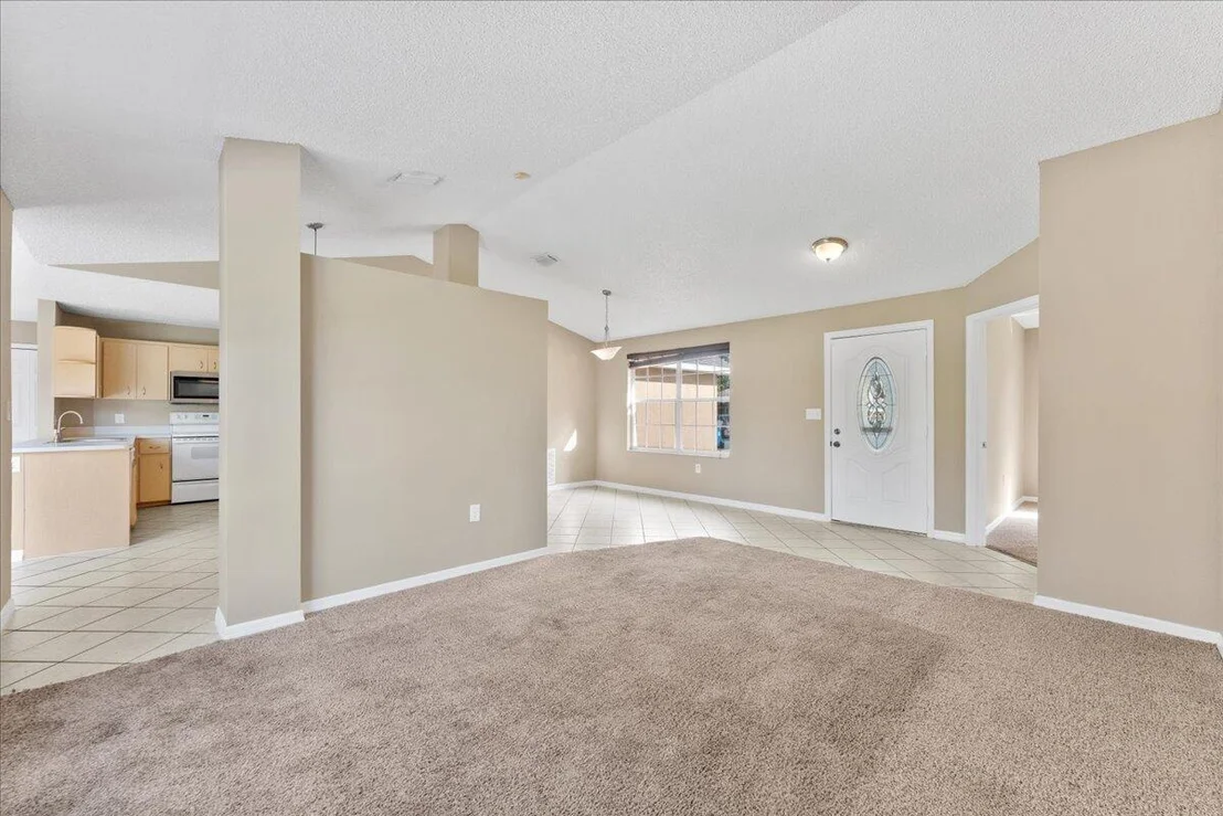 Photo of 280 Clearbrook NE