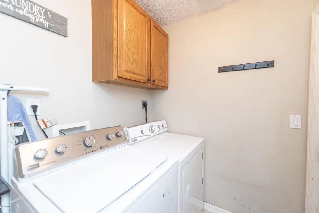 Photo of 6040 Adina Road