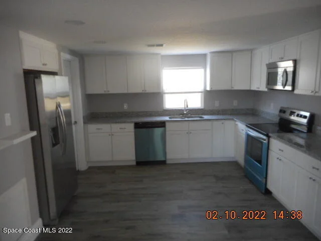 Photo of 335 Maplewood Boulevard