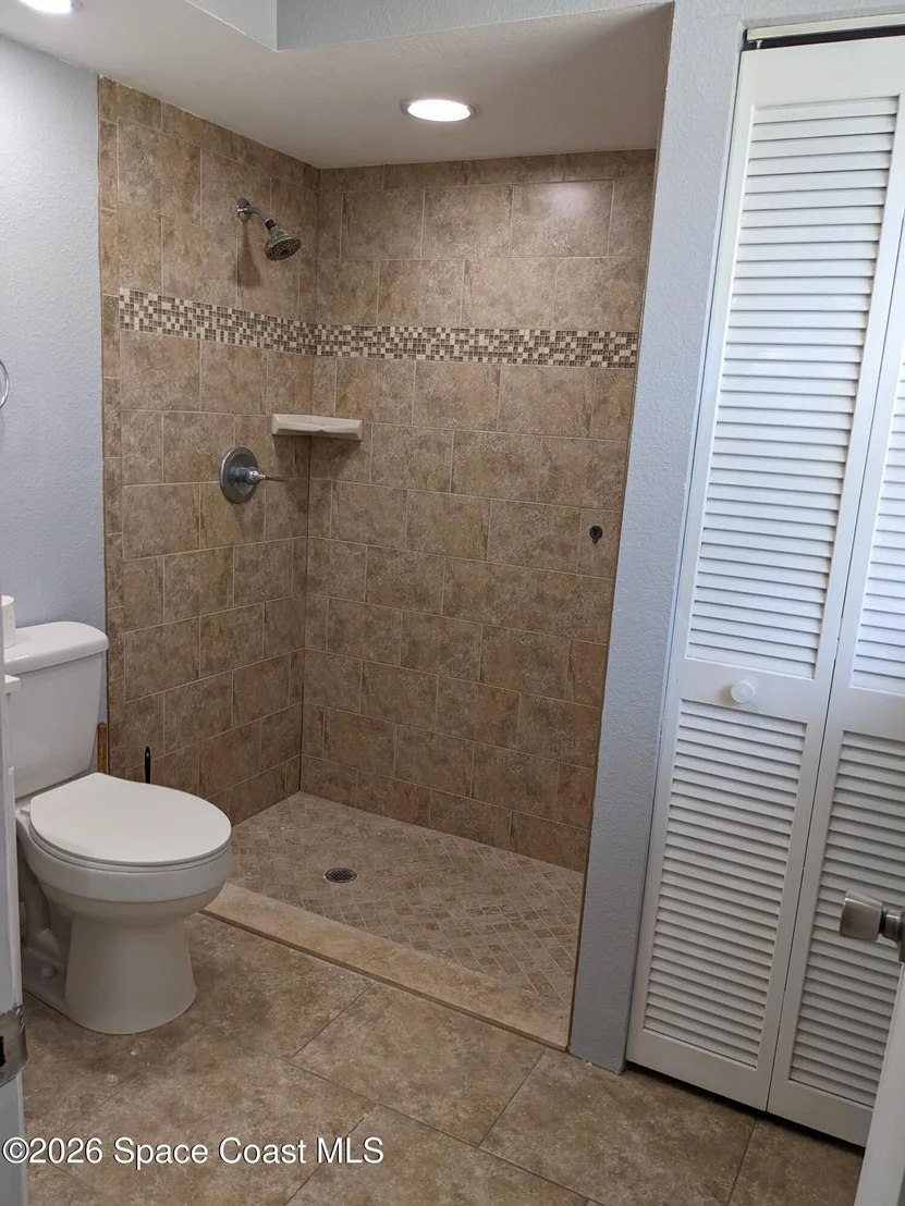 Photo of 4895 Cocoanut Drive