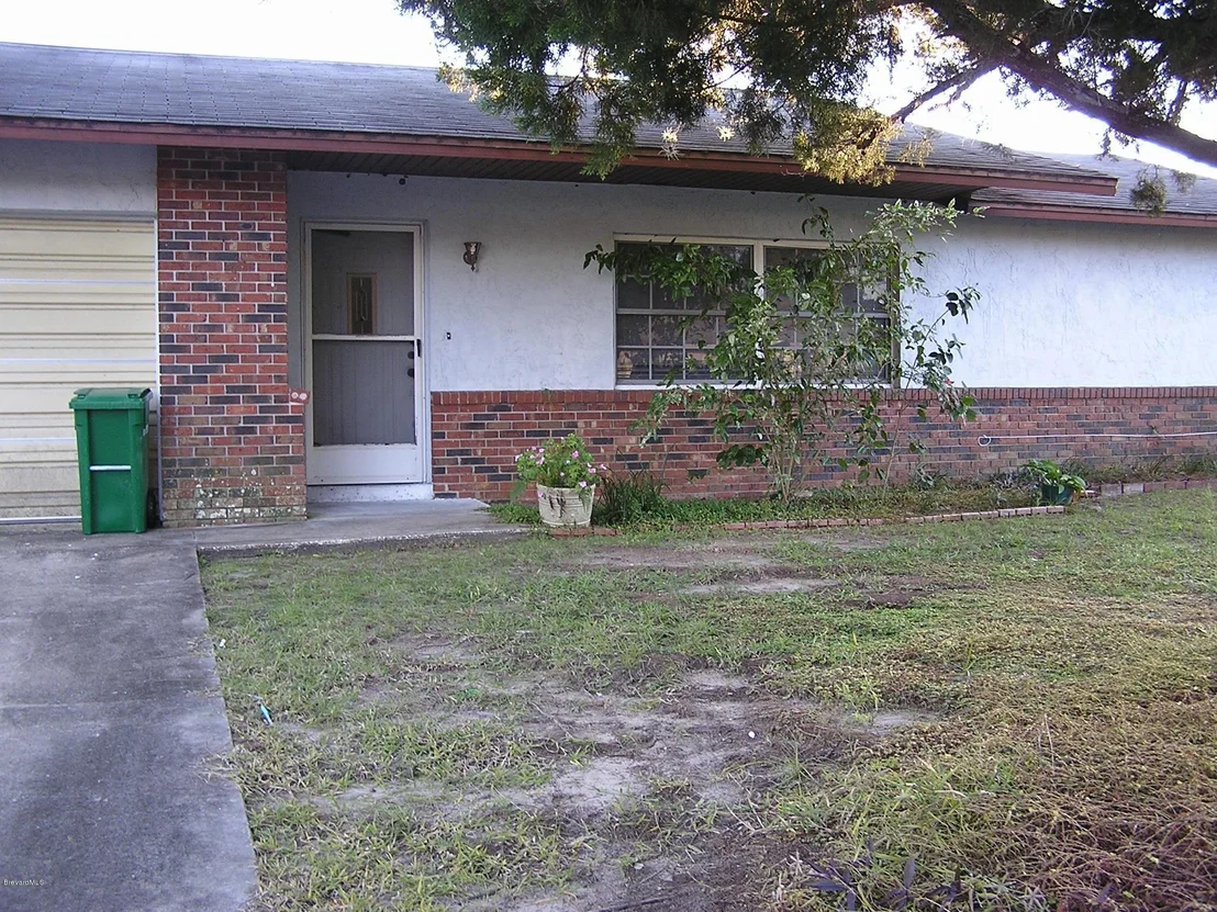 Photo of 4225 Mac Tavish Street