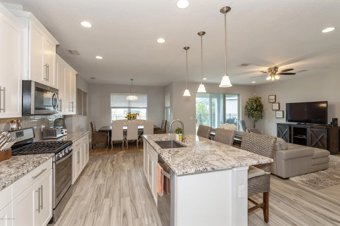 Photo of 7439 Jazero Place