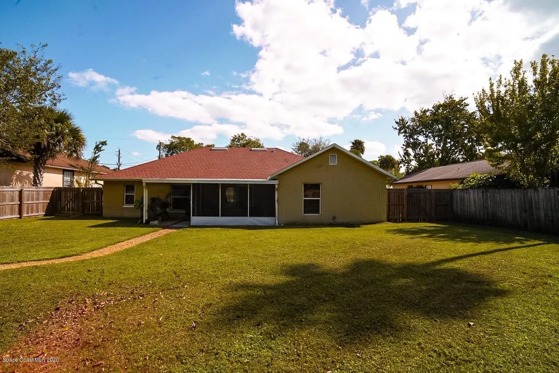 Photo of 255 Saldon Lane